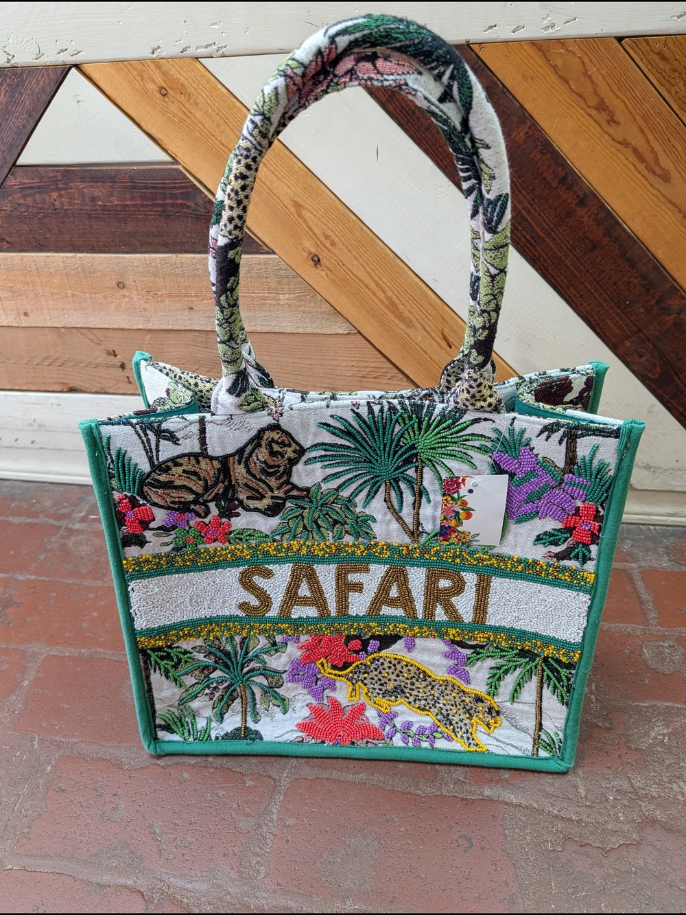 NWT!! America & Beyond Safari Embroidered Tote